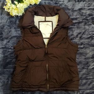 AE puffy winter vest. Size medium in women's